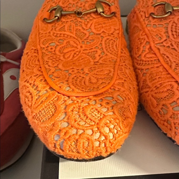 Gucci Princetown Orange Floral Lace Horsebit Mules - Picture 8 of 8